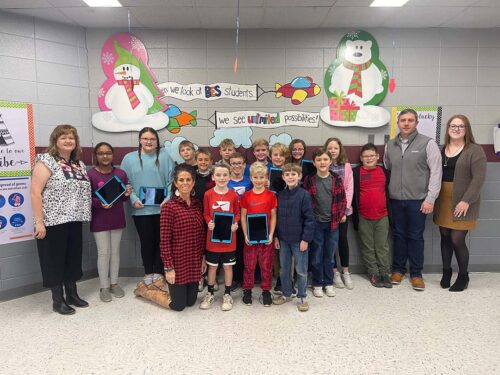 image of a class of students at Benton Elementary