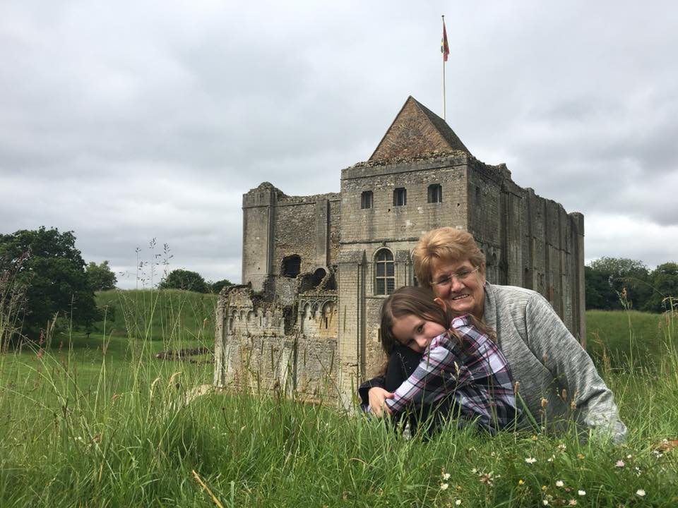 34879230_10215920842478745_1298671387300331520_n